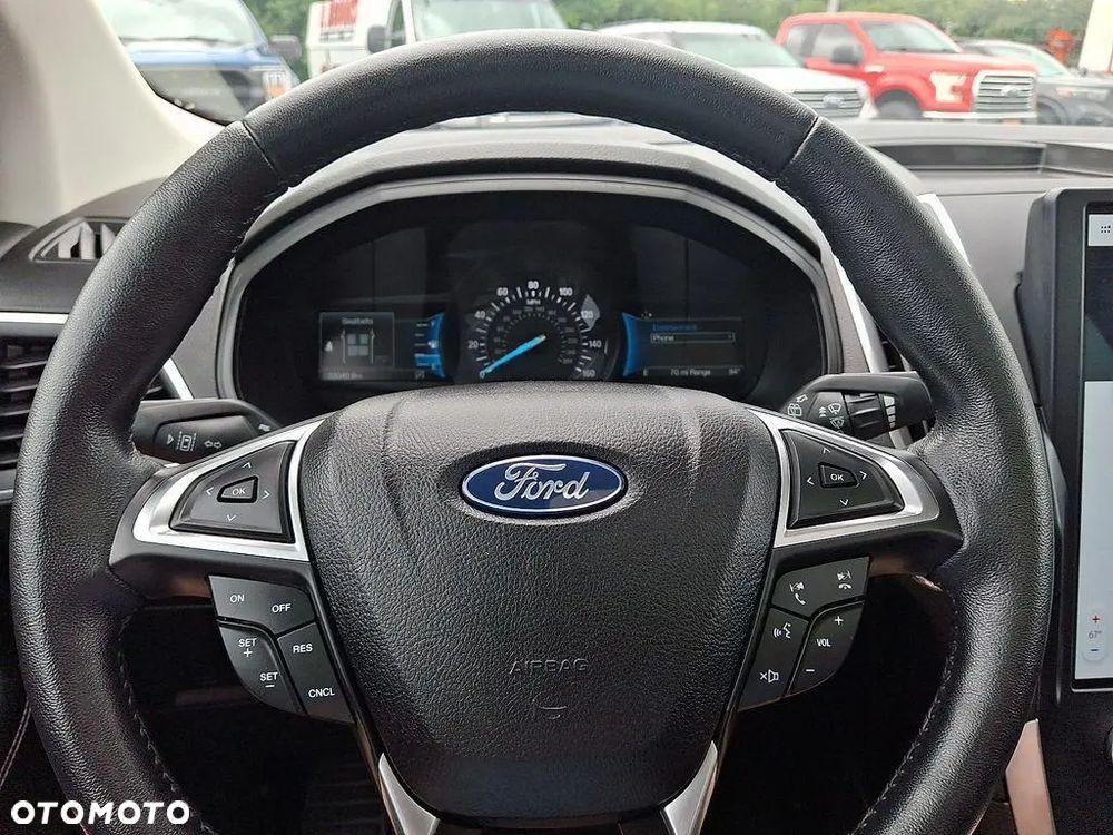 Ford Edge - 11