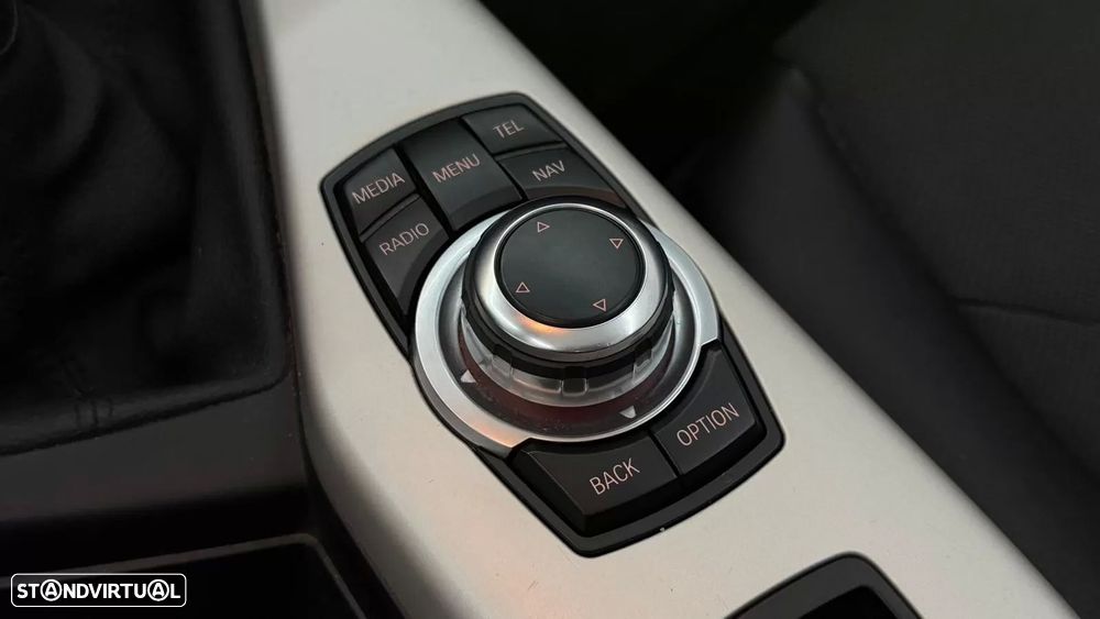 BMW 218 i Cabrio Line Sport - 15