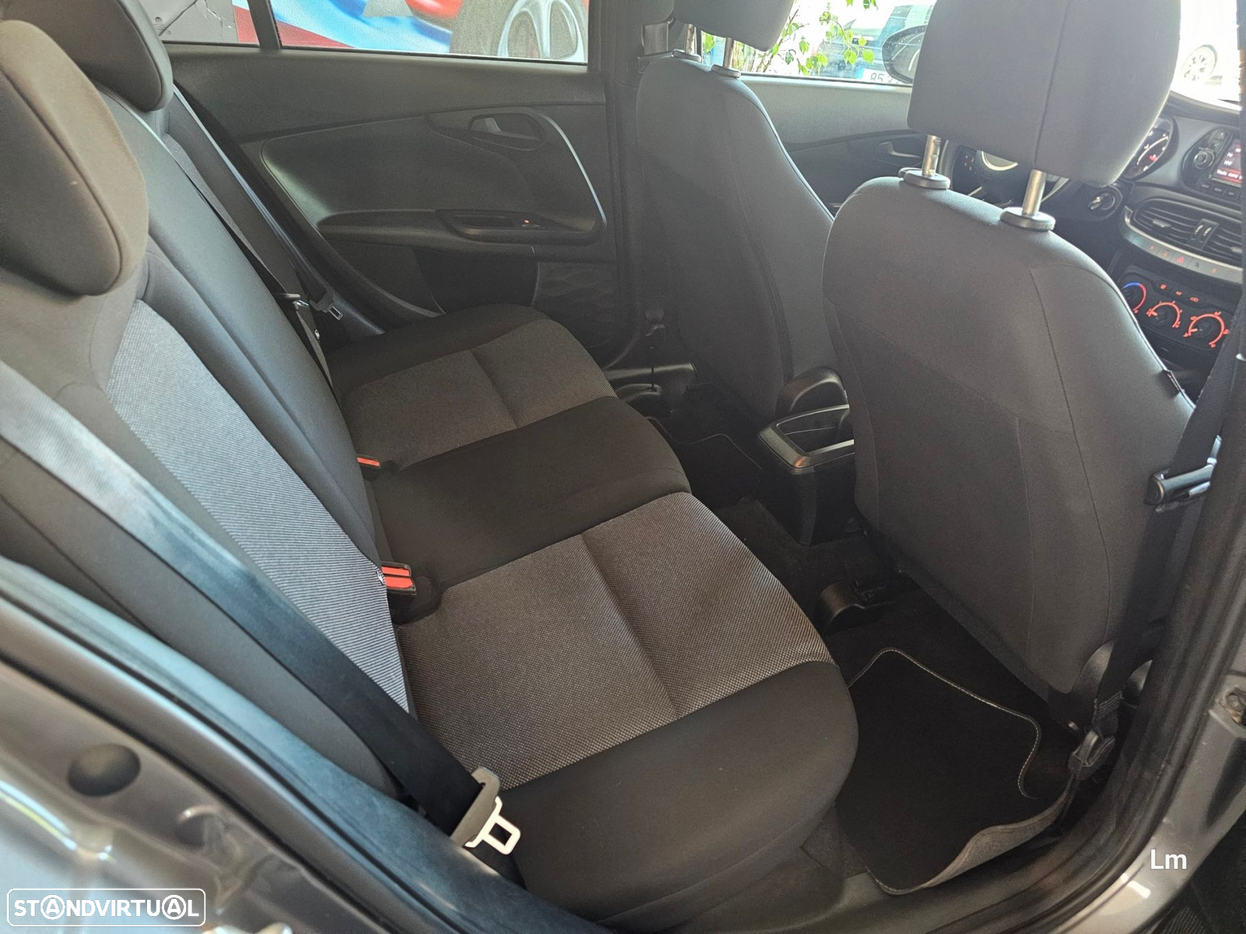 Fiat Tipo Station Wagon 1.3 M-Jet Street - 14