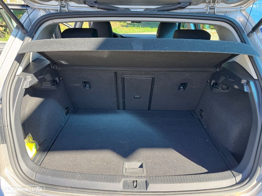 VW Golf 1.6 TDI Confortline - 18