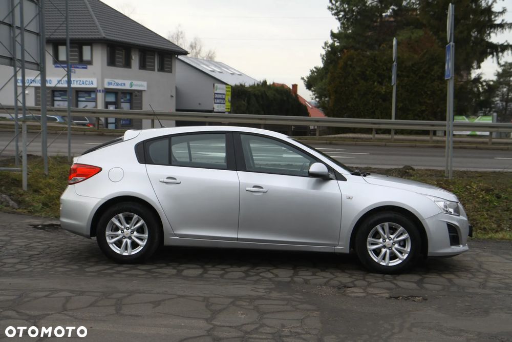 Chevrolet Cruze 1.8 LT - 5