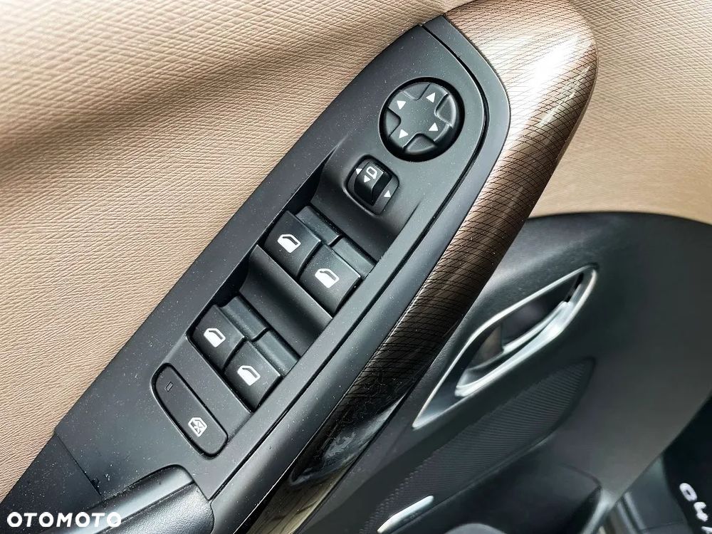 Citroën C4 Grand Picasso BlueHDi 150 EAT6 Exclusive - 23