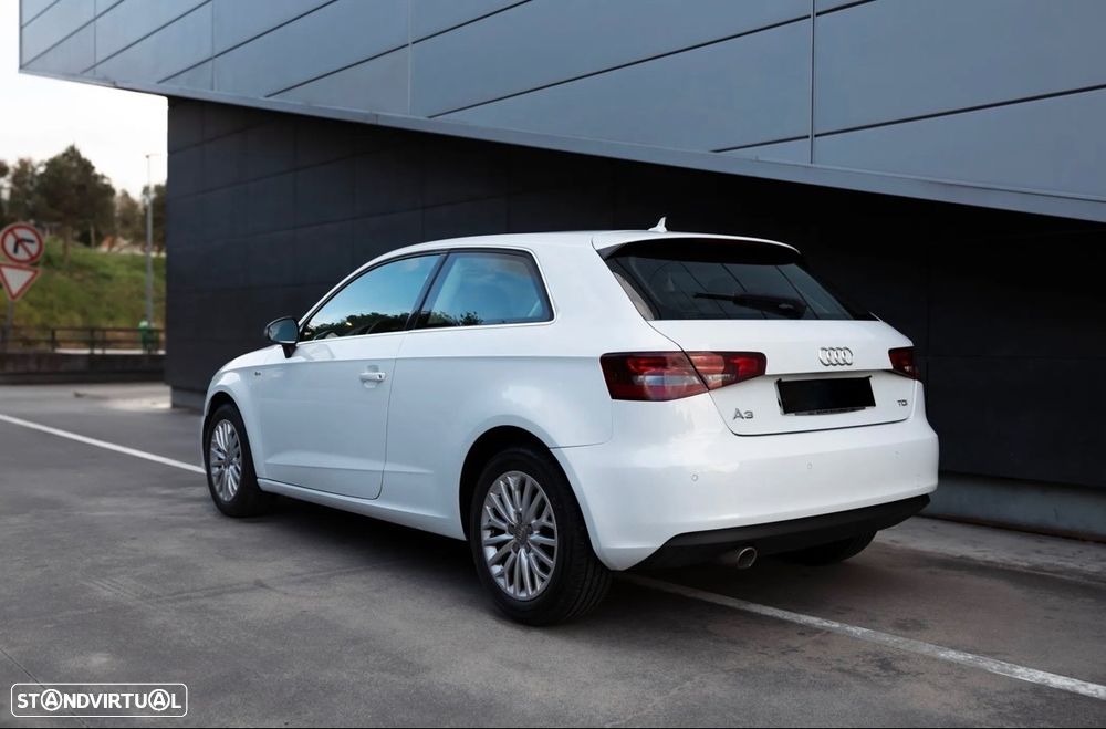 Audi A3 1.6 TDI S-line - 6