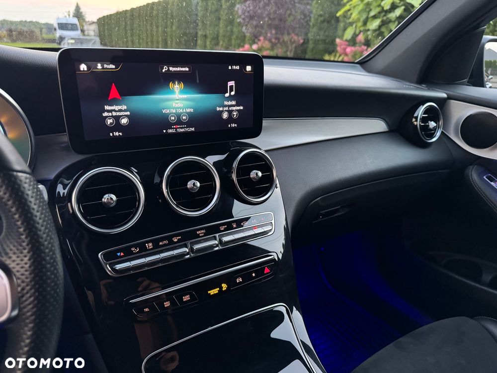 Mercedes-Benz GLC - 37