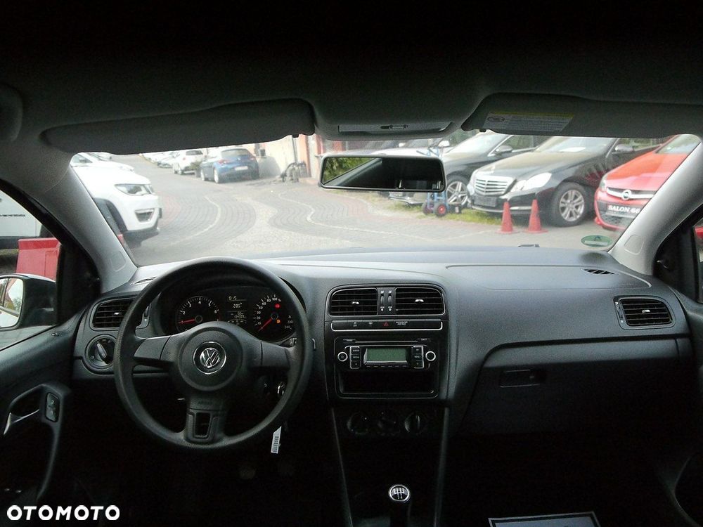 Volkswagen Polo 1.2 MATCH - 17