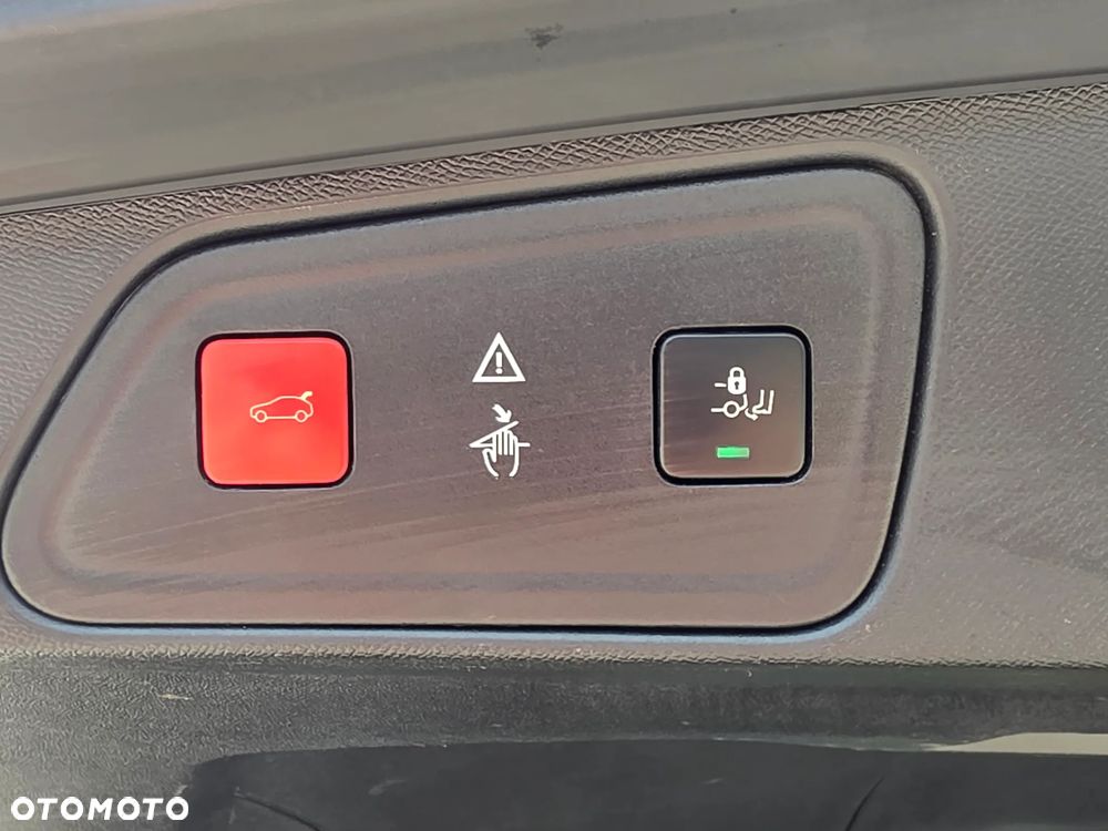 Peugeot 3008 1.6 THP Allure S&S EAT6 - 38