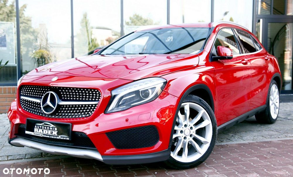 Mercedes-Benz GLA 180 7G-DCT Style - 4