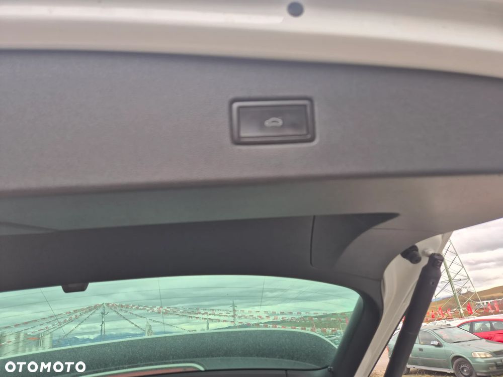 Volkswagen Tiguan 2.0 TDI SCR DSG R-Line - 10