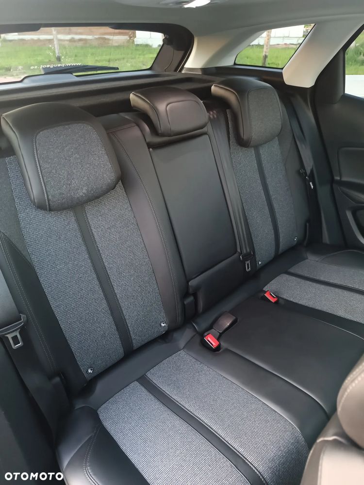 Peugeot 3008 1.6 BlueHDi Allure S&S EAT6 - 19