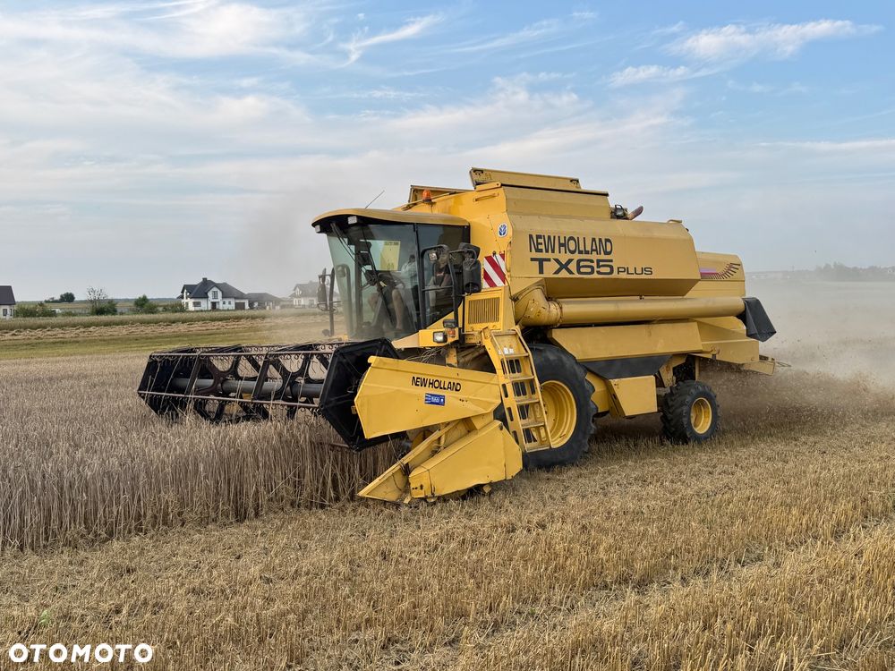 New Holland TX 65 Plus Super Stan Kombajn Zbożowy - 16