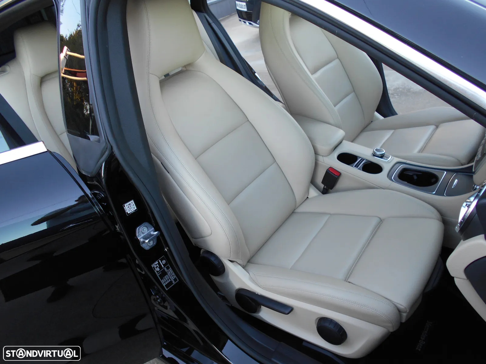 Mercedes-Benz CLA 220 d Shooting Brake AMG Line Aut. - 38