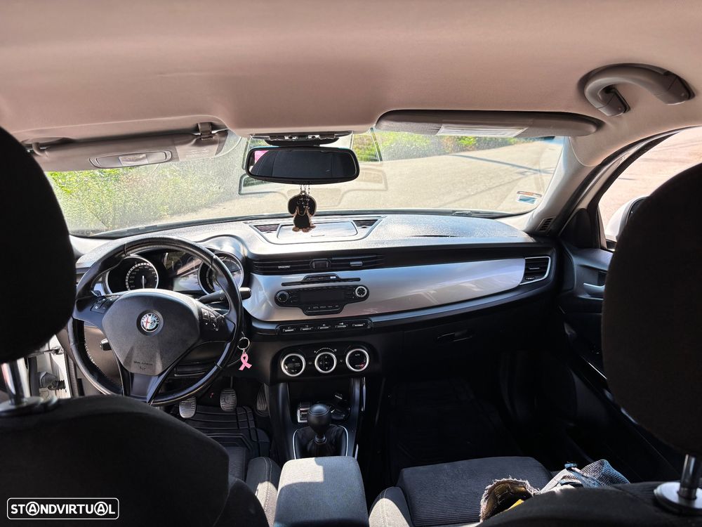 Alfa Romeo Giulietta 1.6 JTDM Distinctive - 7