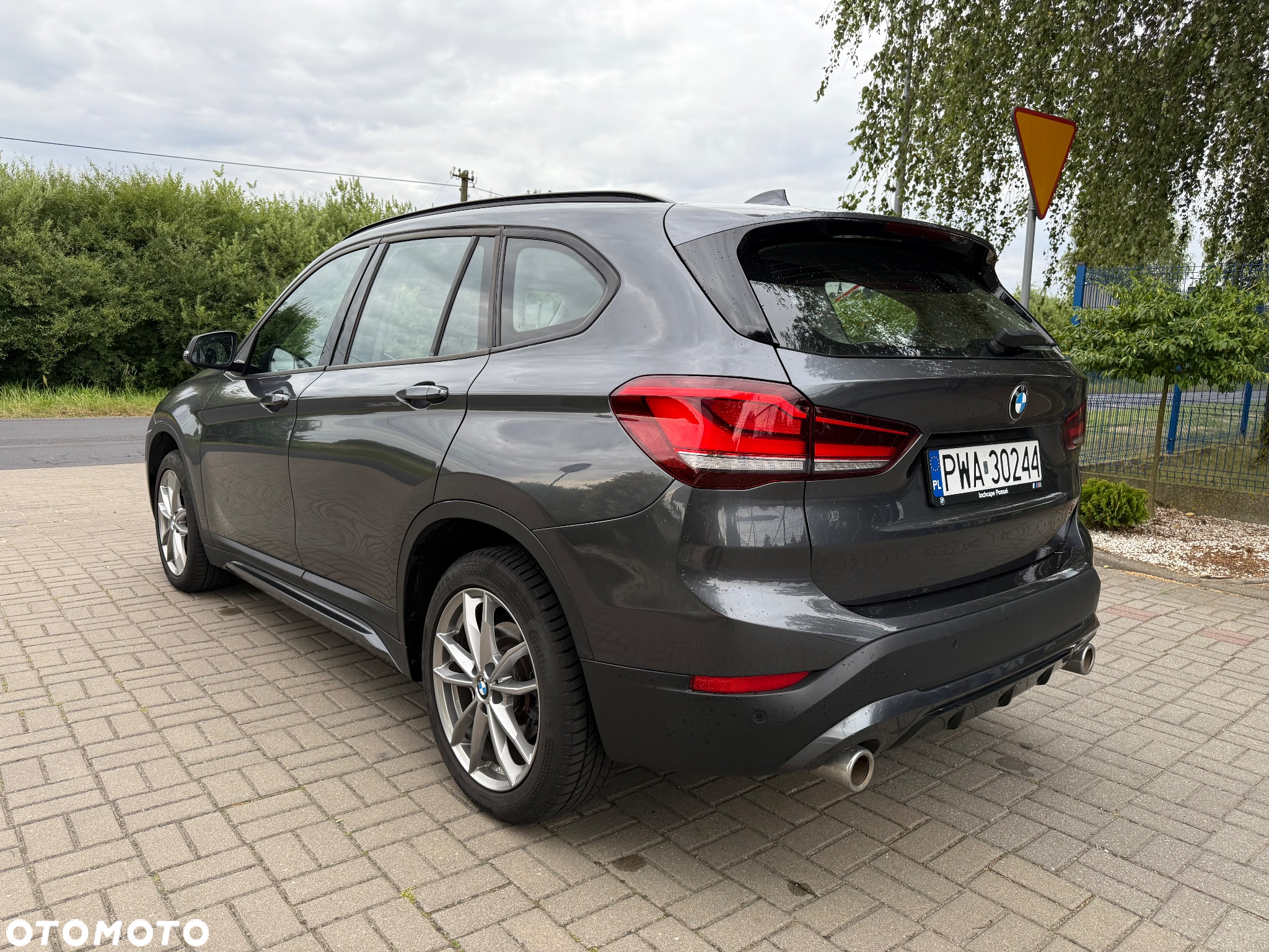 BMW X1 xDrive20i GPF Sport Line - 10