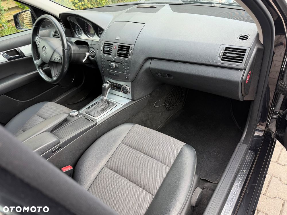 Mercedes-Benz Klasa C 180 BlueEFFICIENCY 7G-TRONIC Avantgarde - 5