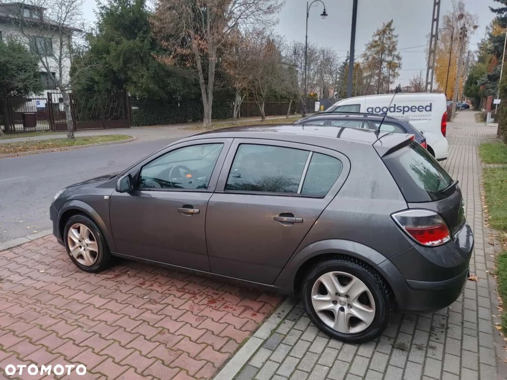 Opel Astra 1.6 - 4