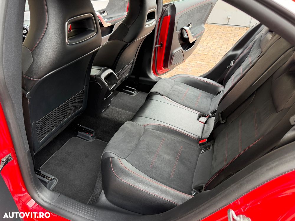 Mercedes-Benz CLA 220 Shooting Brake 7G-DCT AMG Line - 31