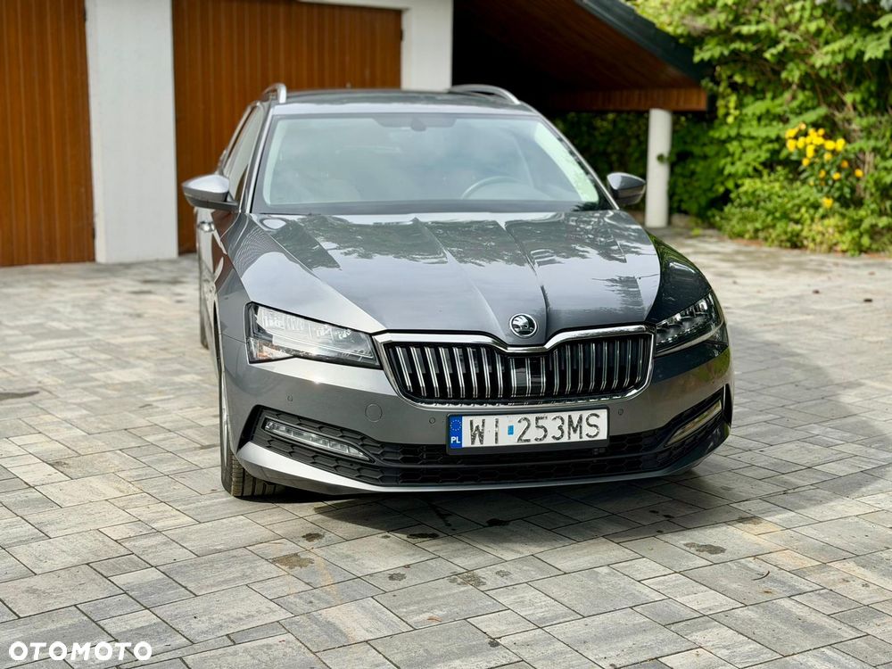 Skoda Superb 2.0 TDI SCR Ambition DSG - 8