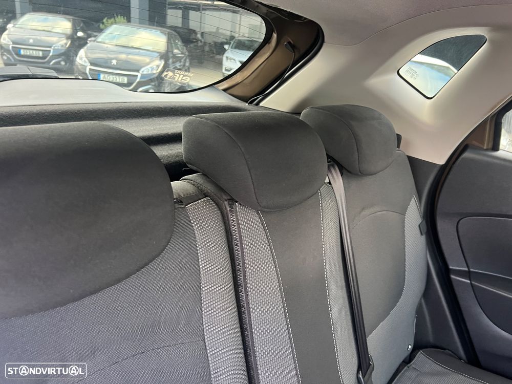 Renault Captur 1.5 dCi Sport - 32
