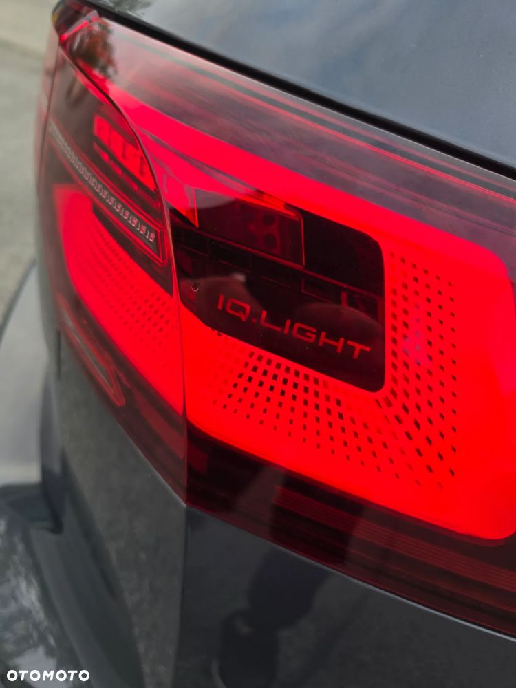 Volkswagen Golf 2.0 TDI SCR DSG Style - 34