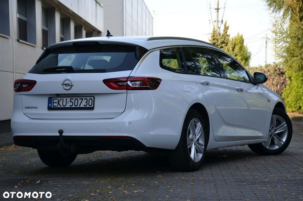 Opel Insignia - 10
