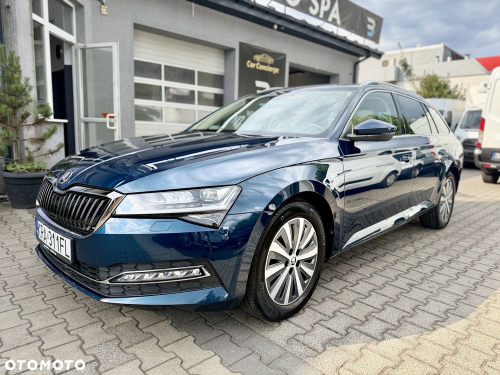 Skoda Superb 2.0 TDI DSG Premium Edition - 1