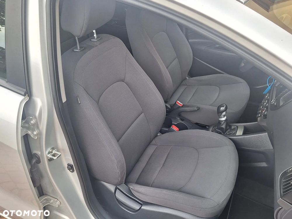 Kia Rio 1.4 Dream-Team Edition - 8