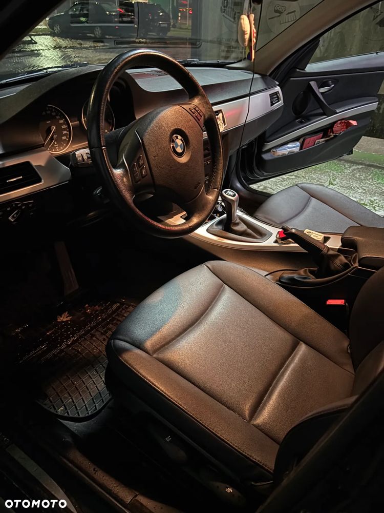 BMW Seria 3 ver-318d - 8