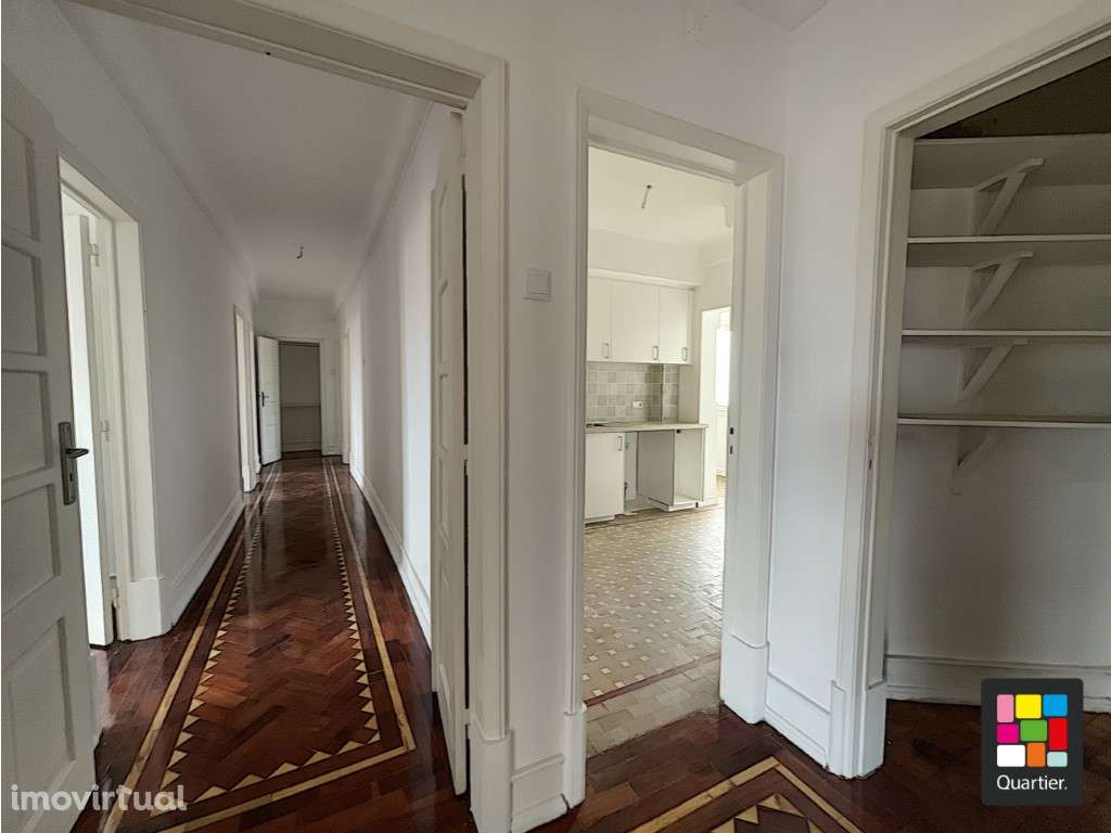 Apartamento / Escritório Junto ao Largo do Rato - Grande imagem: 3/12