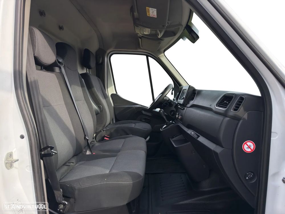 Renault Master 2.3 dCi 150cv Cx. Auto - 15