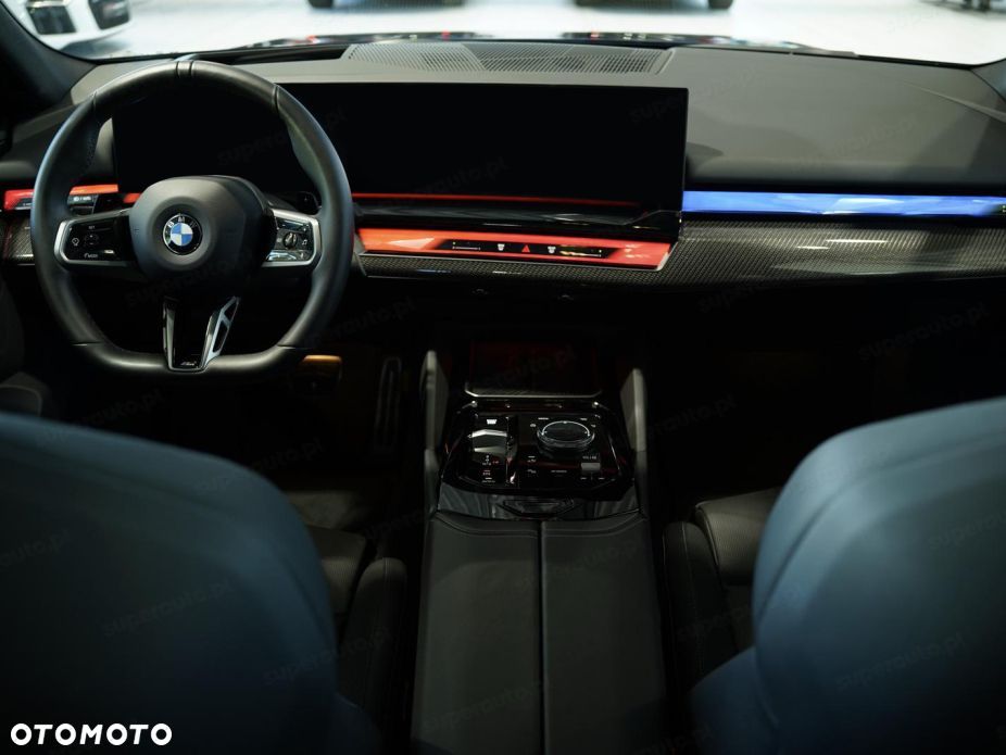 BMW Seria 5 540d xDrive mHEV M Sport - 10