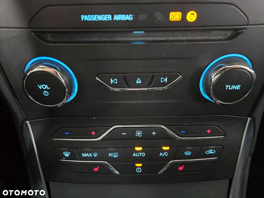 Ford S-Max 2.0 TDCi Titanium PowerShift - 12