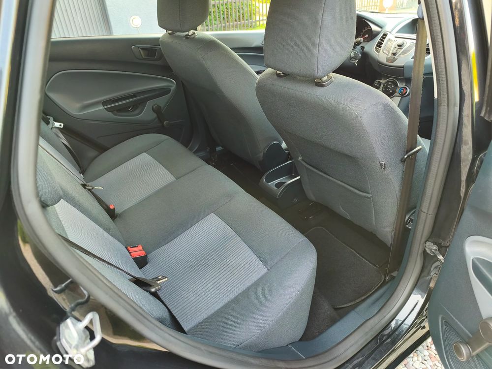 Ford Fiesta 1.25 Champions Edition - 13