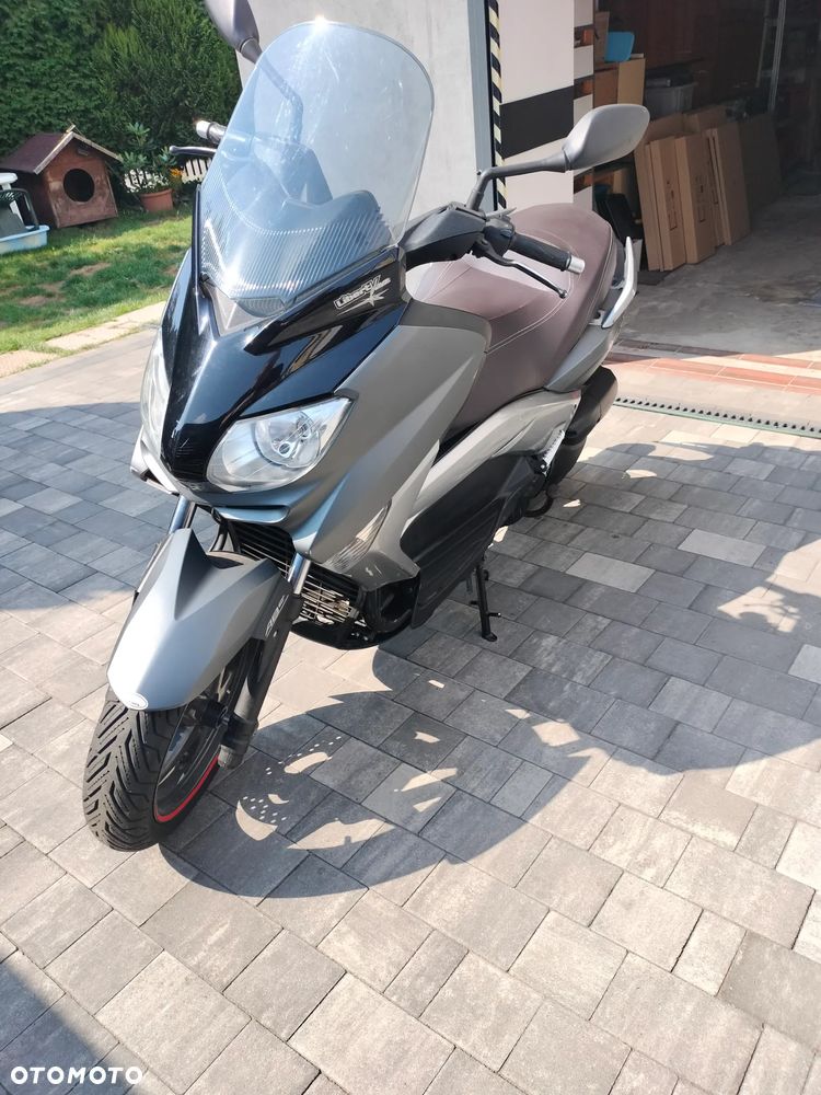 Yamaha X-max - 9