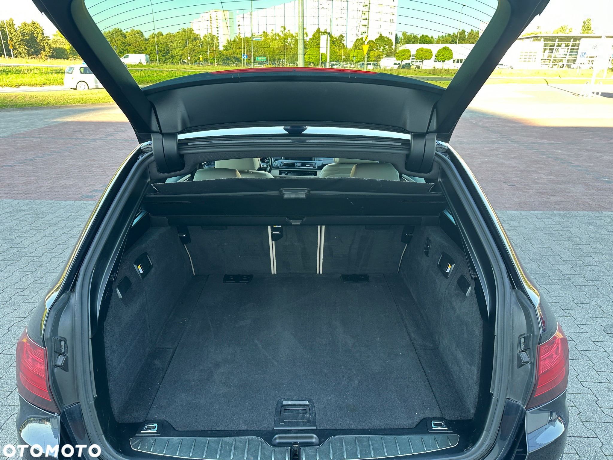 BMW Seria 5 520d Touring M Sport Edition - 10