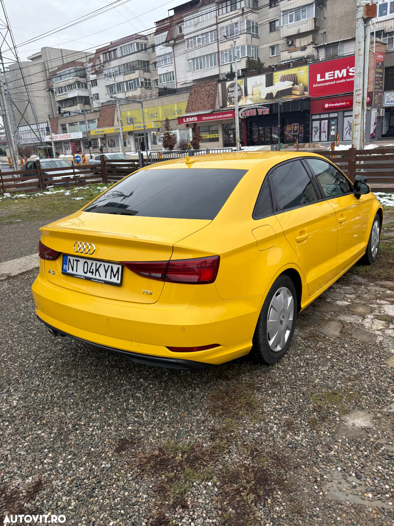 Audi A3 1.6 TDI S tronic Sport - 2
