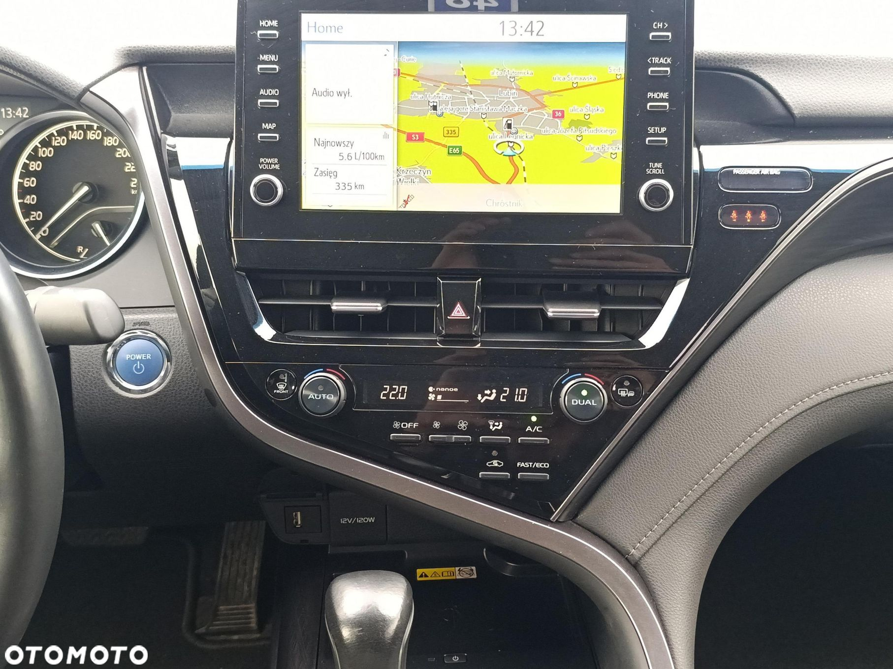 Toyota Camry - 12