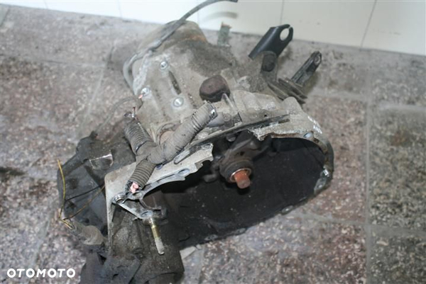 SKRZYNIA BIEGÓW RENAULT KANGOO CLIO II 1.9 D