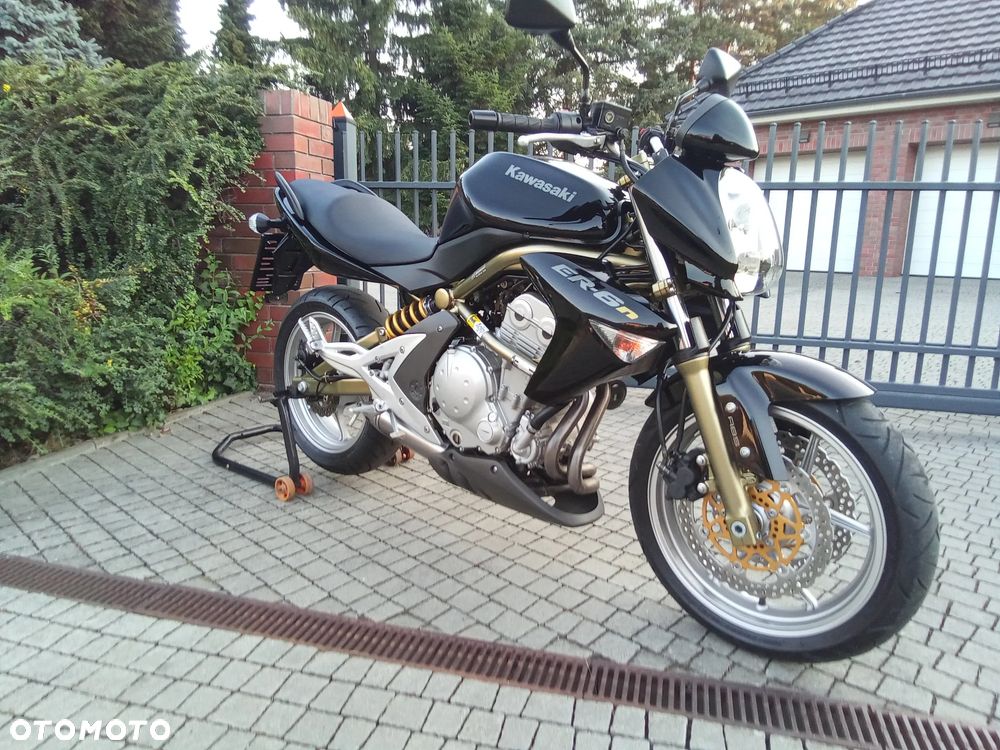 Kawasaki ER - 1
