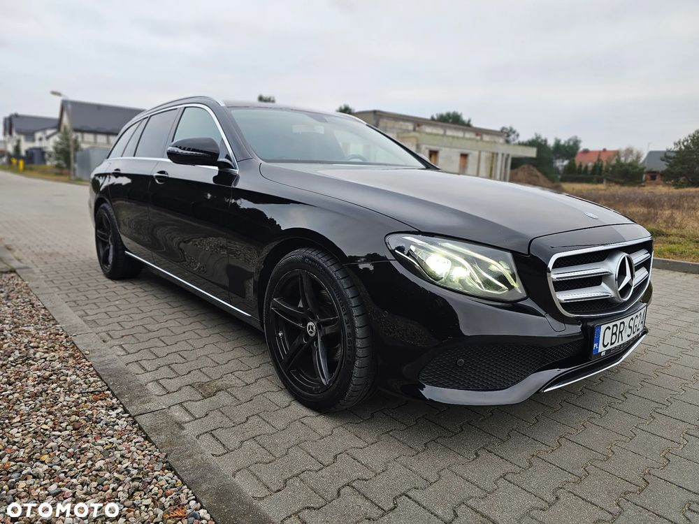 Mercedes-Benz Klasa E 220 d 9G-TRONIC Exclusive - 20