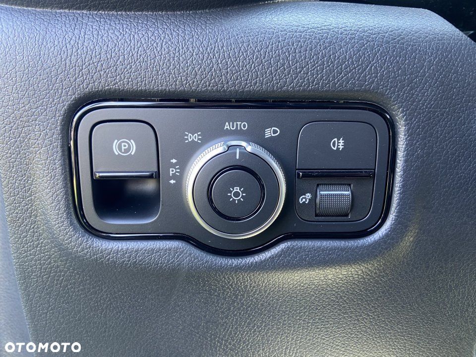 Mercedes-Benz Vito - 18