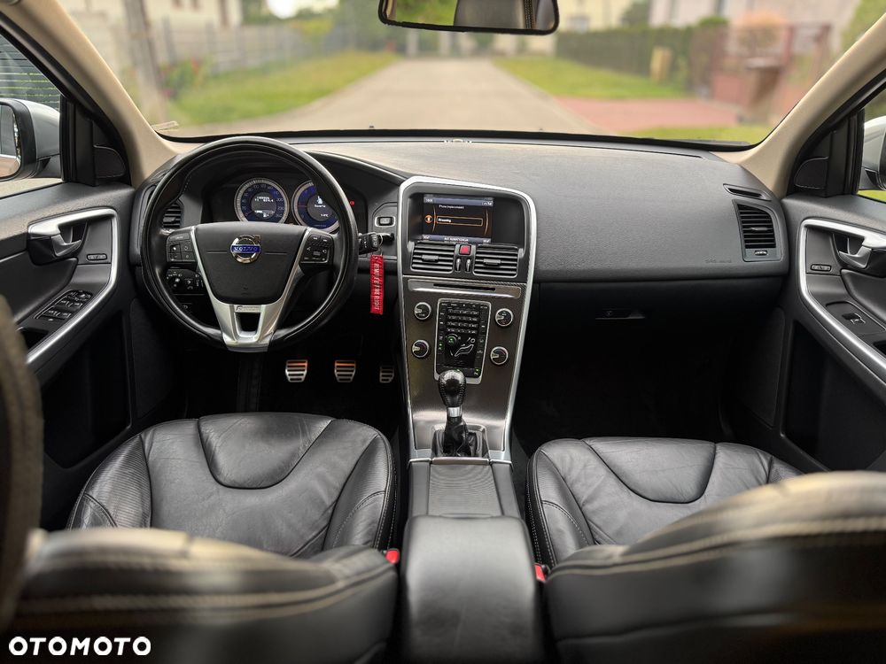 Volvo XC 60 D4 R-Design Kinetic - 11