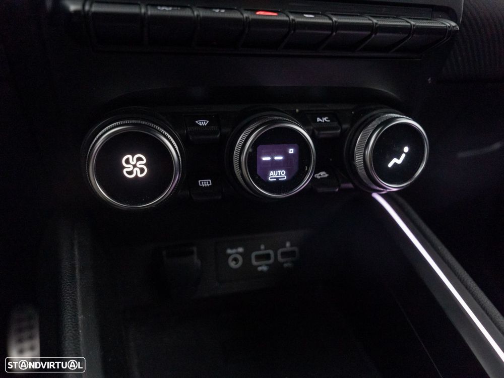 Renault Clio 1.0 TCe RS Line - 27