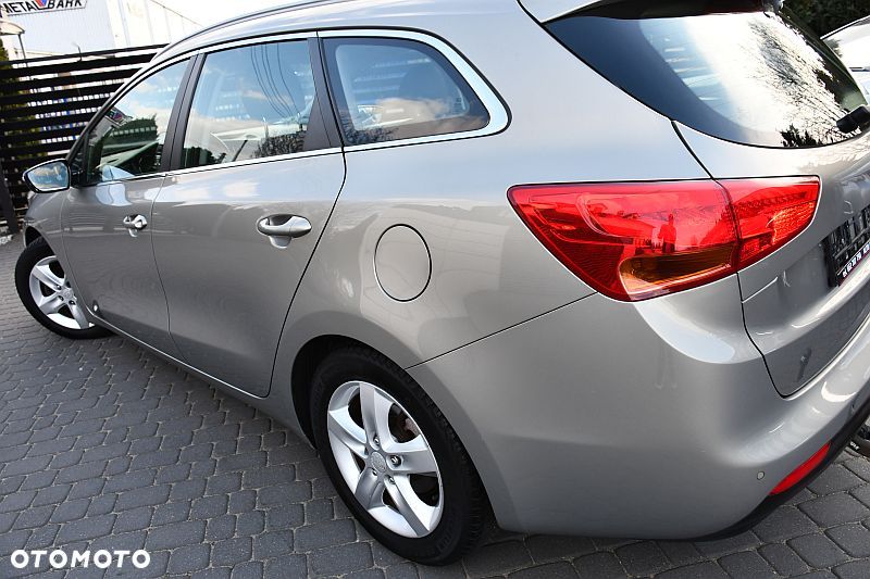 Kia Ceed 1.6 GDI Platinum Edition - 31