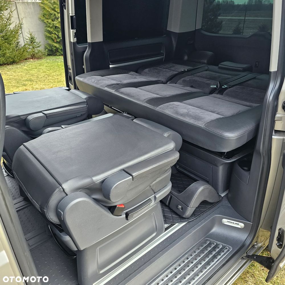 Volkswagen Multivan - 17