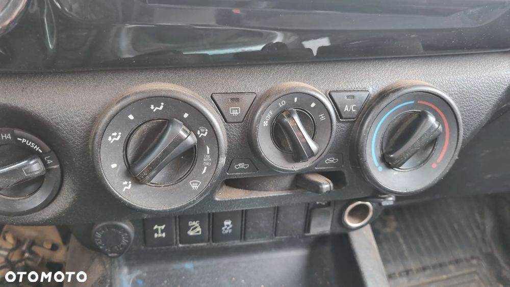 Toyota Hilux 4x4 Double Cab Executive - 31