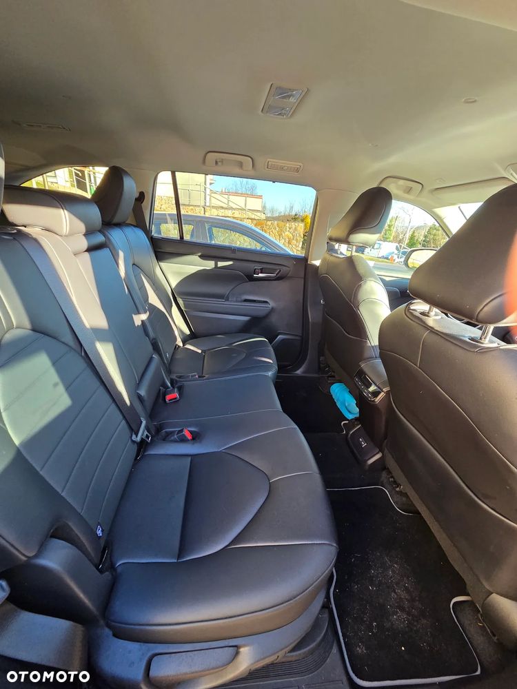 Toyota Highlander 2.5 Hybrid Comfort - 12