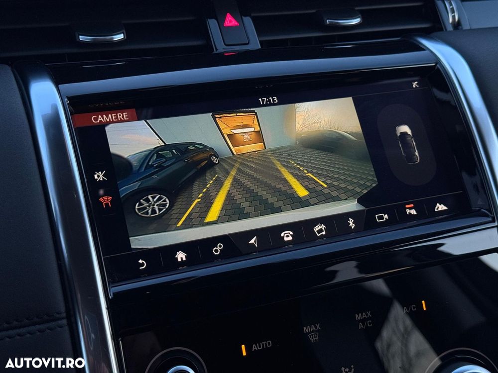 Land Rover Discovery Sport - 11