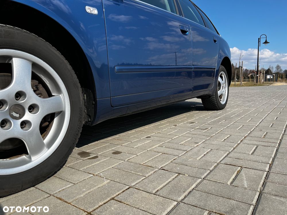 Audi A4 Avant - 11