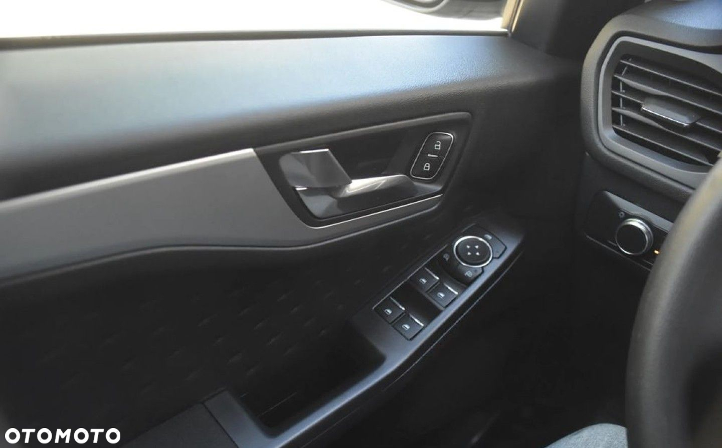 Ford Escape 1.5 EcoBoost AWD SE - 18