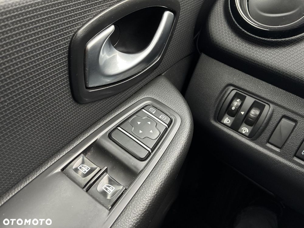 Renault Clio 0.9 TCe Limited - 22